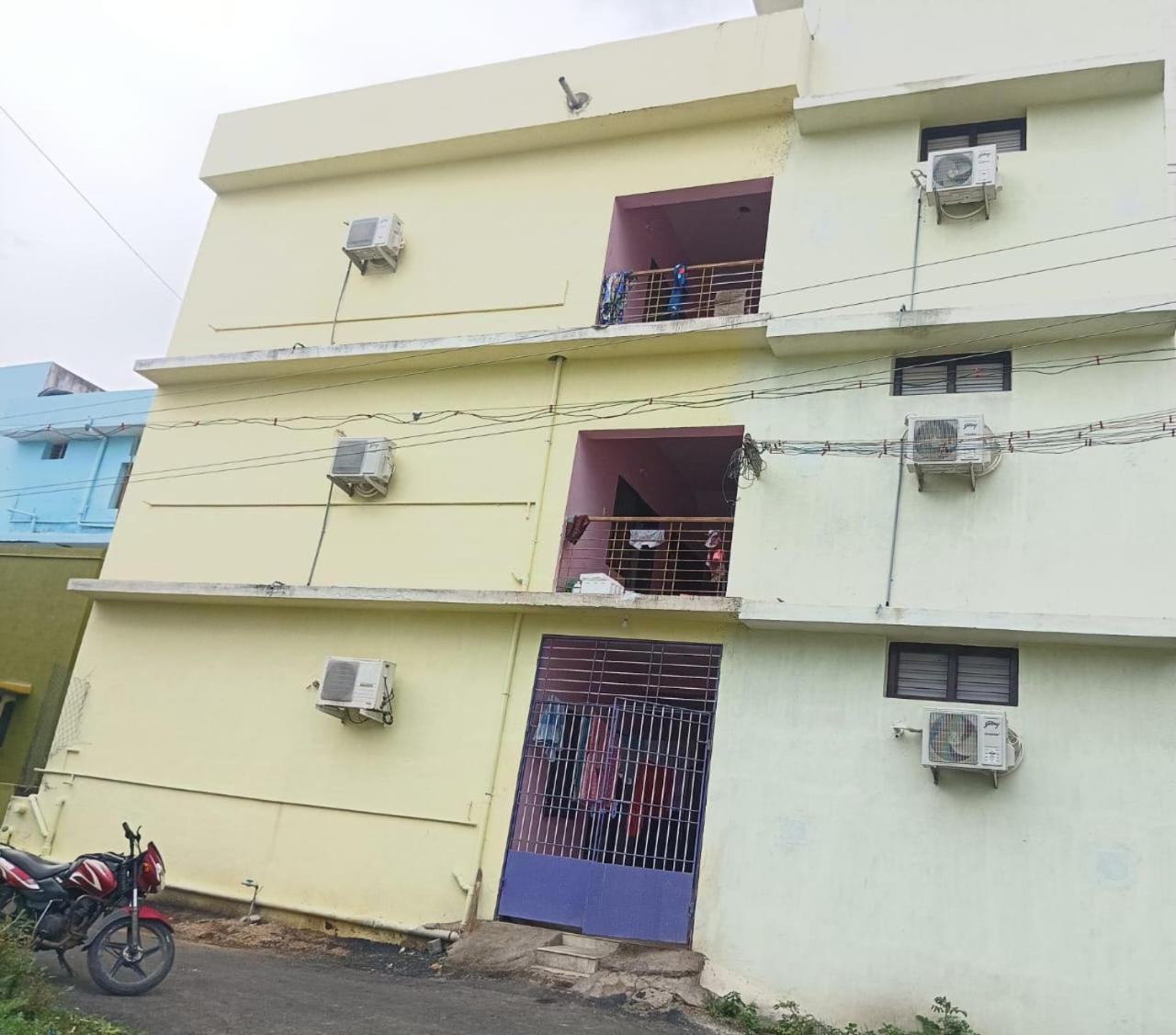 Amp Lodge Vellore Exterior photo